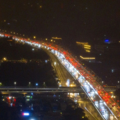 今日将迎返程高峰，局地有暴雨