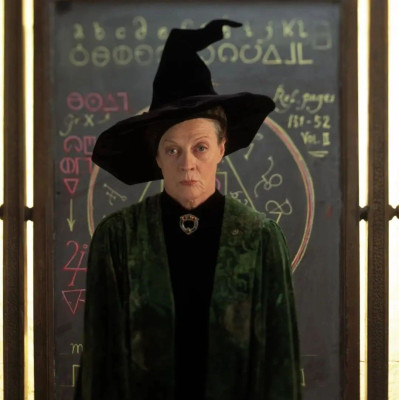 英国女演员玛吉·史密斯去世，曾出演《哈利·波特》《唐顿庄园》