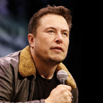 川普赢了，马斯克能当上AI部部长吗？