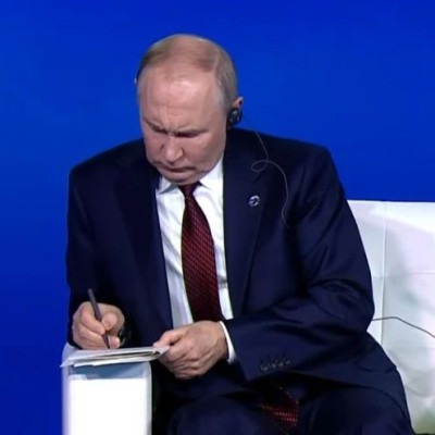 普京：如果美国放弃双重遏制、追求美中俄合作，就没有输家