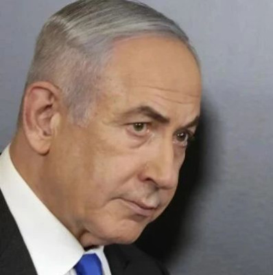 耍了美法后，他又