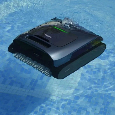 上线半年营收数亿，中国泳池机器人公司撬动北美高端市场｜Insight全球