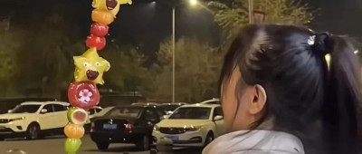 被挂上热搜的“1米糖葫芦”，暴露专坑年轻人的新型骗局