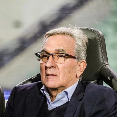 遭遇三连败，国足主帅发声