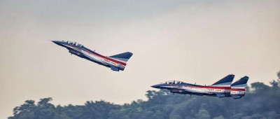 全新动作！“双机点赞”