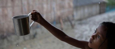 盐水如何“变身”为饮用水？探究盐水处理新方案 |《自然》长文