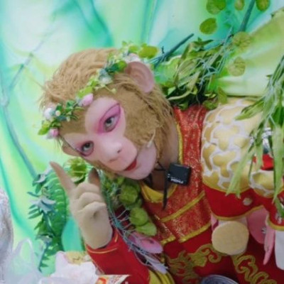 趴着上班只负责吃，这只“猴”凭啥火出圈？