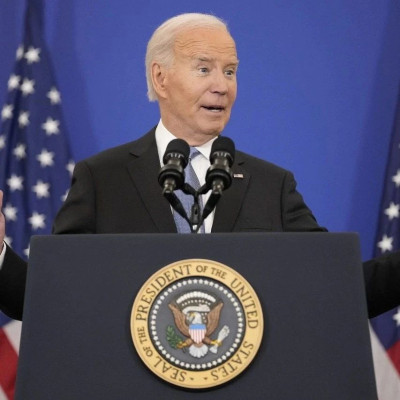 拜登：“美国灵魂”岌岌可危