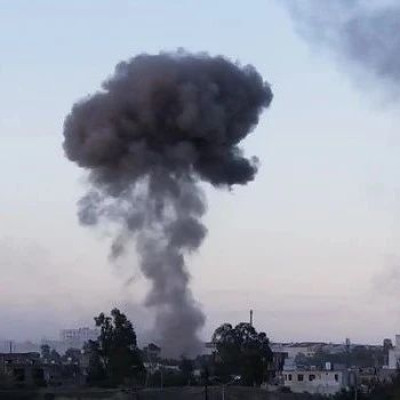 今晨，“美英发动5次空袭”