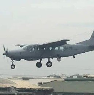 菲C-208型机侵闯我黄岩岛领空，中方回应