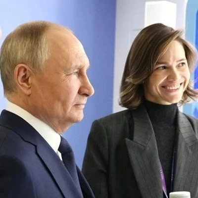 这一领域，普京指示要确保同中国合作