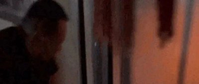 妈妈，快把爸爸照片发到班级群里！