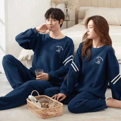 可以外穿的情侣睡衣