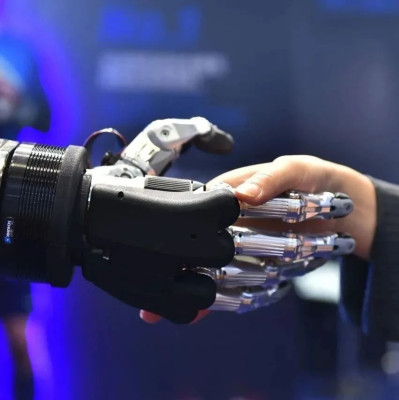 专注工业具身智能系统软件，「海伯利安」完成数千万元A轮融资丨早起看早期