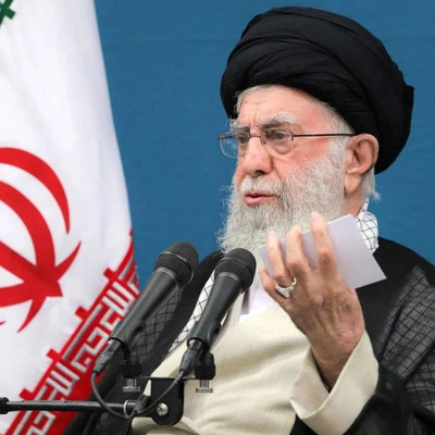 “逮捕令还不够，该判他们死刑”