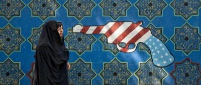 亲西方？被渗透？伊朗知识精英为何陷入痛苦的