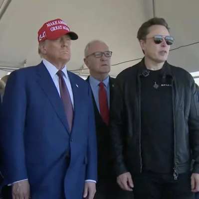 SpaceX星舰第六次试飞，特朗普亲临现场