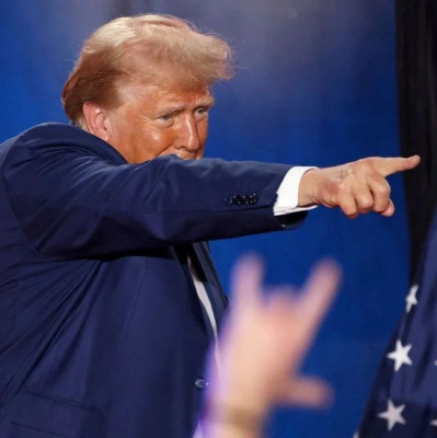 特朗普：以军报复应“先打核设施”