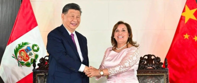 习近平同秘鲁总统博鲁阿尔特以视频方式共同出席钱凯港开港仪式