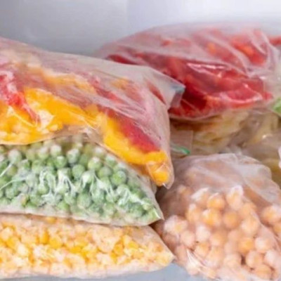 一顿冻10斤饭，打工人开始自制预制菜