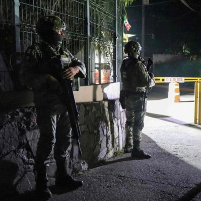 惊悚！墨一皮卡内惊现11具尸体